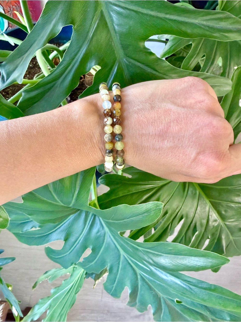 Faceted Flower Jade Bracelet (one)